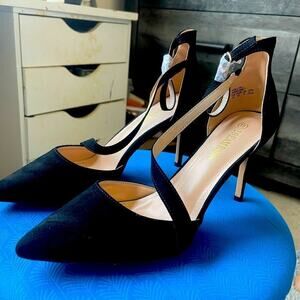 Dream Pairs Black Stiletto Heel Size 10 NEW CONDITION